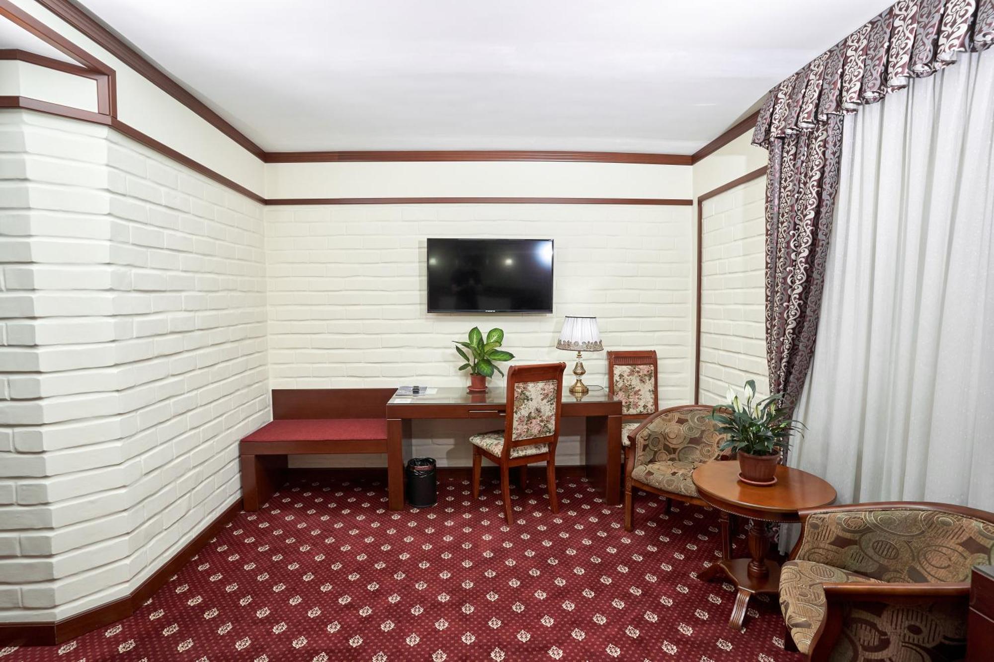Rakat Plaza Hotell Tasjkent Exteriör bild